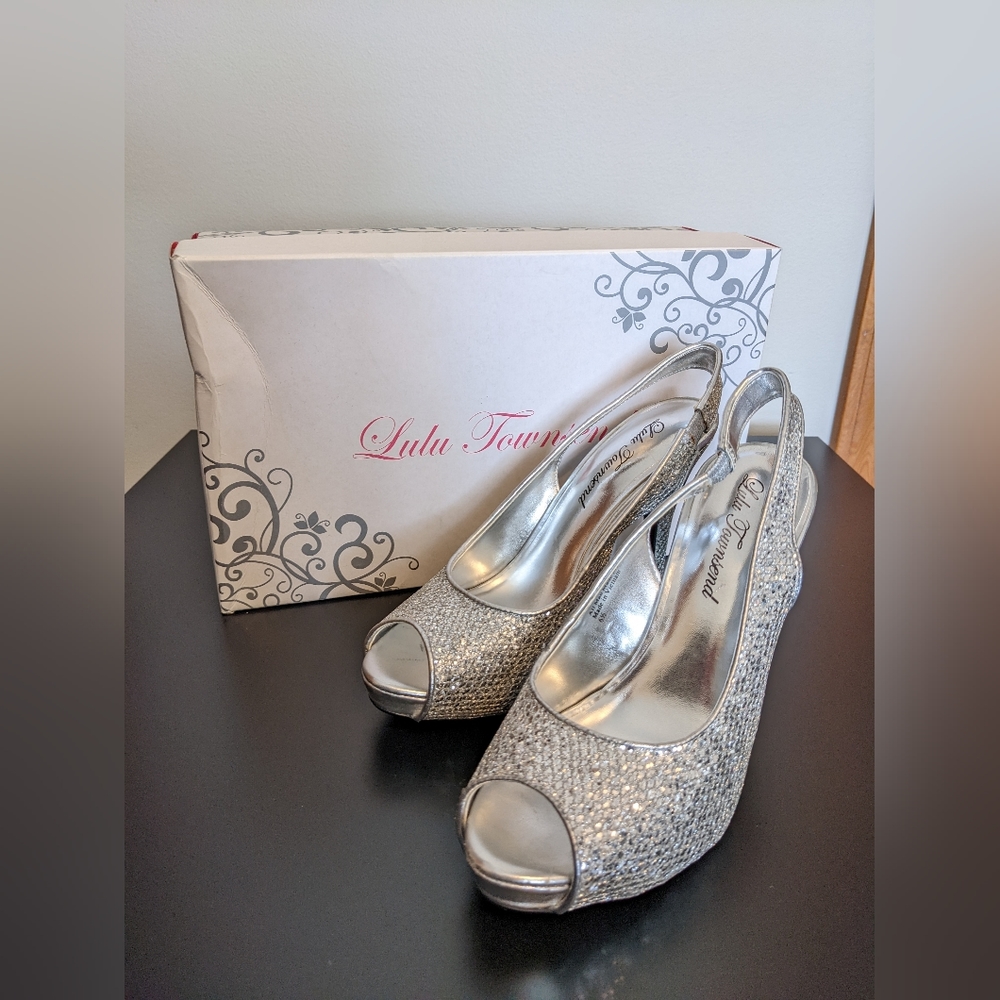 Silver glitter slingback pumps